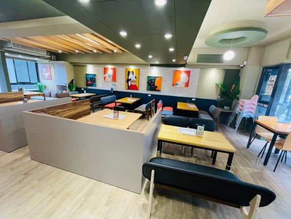 森林小徑文心店用餐环境